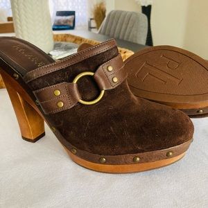 Lauren by Ralph Lauren Brown suede clog / mule size 8
